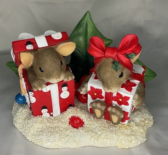 Charming Tails – “All I Want For Christmas Is You” – 98/265