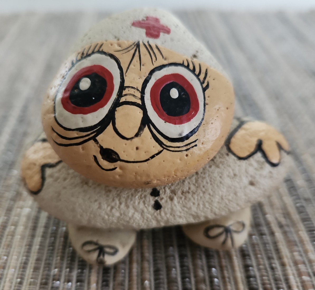 Vintage 1970’s Hand-Painted Quirky Pet Rock – NURSE – Stoney Maloney