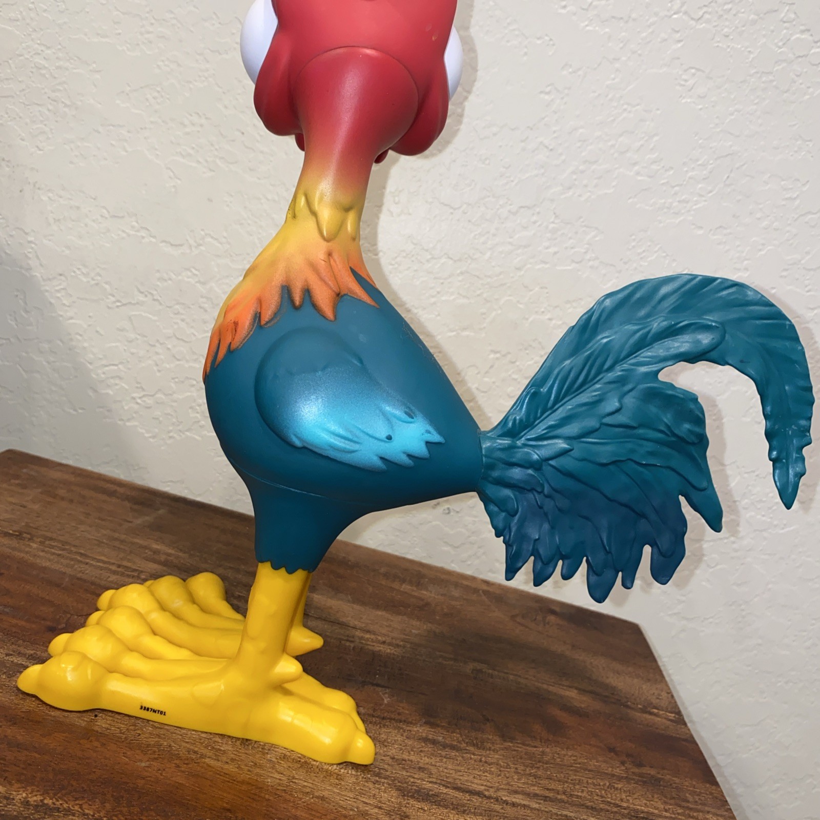 Disney Moana Squeeze And Scream Hei Hei Toy 12″ Rooster Chicken Toy