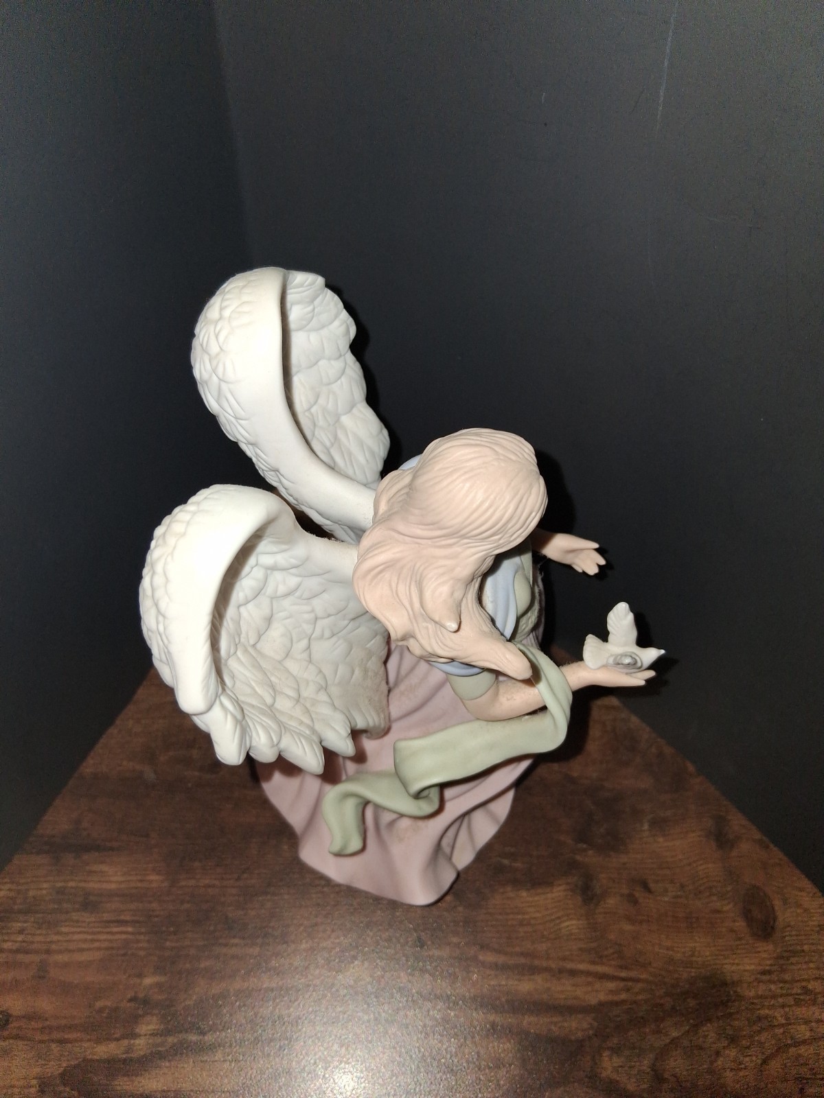 Home Interiors Charity Angel #11296-01 Porcelain Figurine 10″ Tall 2001