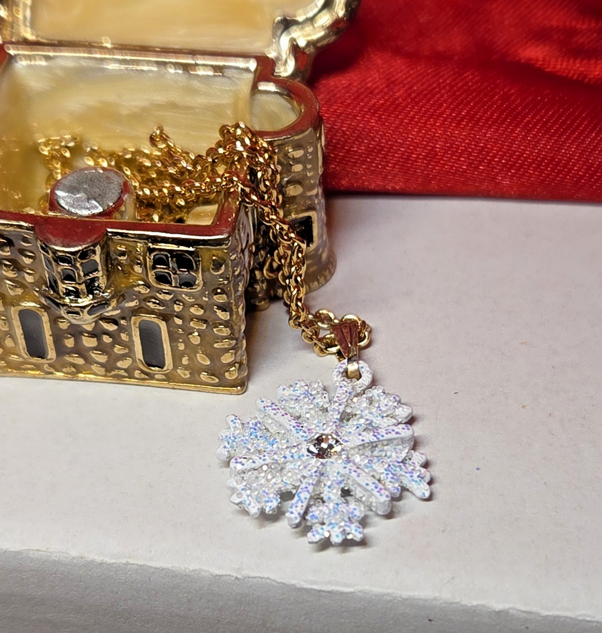 STUNNING MONET 2008 Miniature Porcelain Hinged Church Keepsake Box w/Necklace
