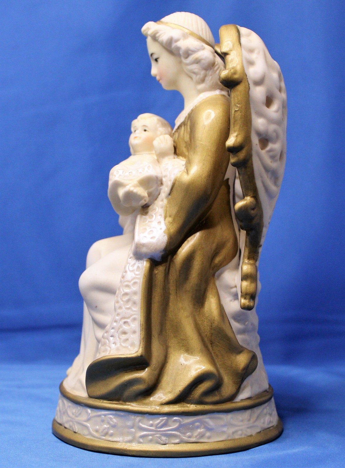Angel Holding Baby Musical “Silent Night” Figurine Statue 8.5 inches