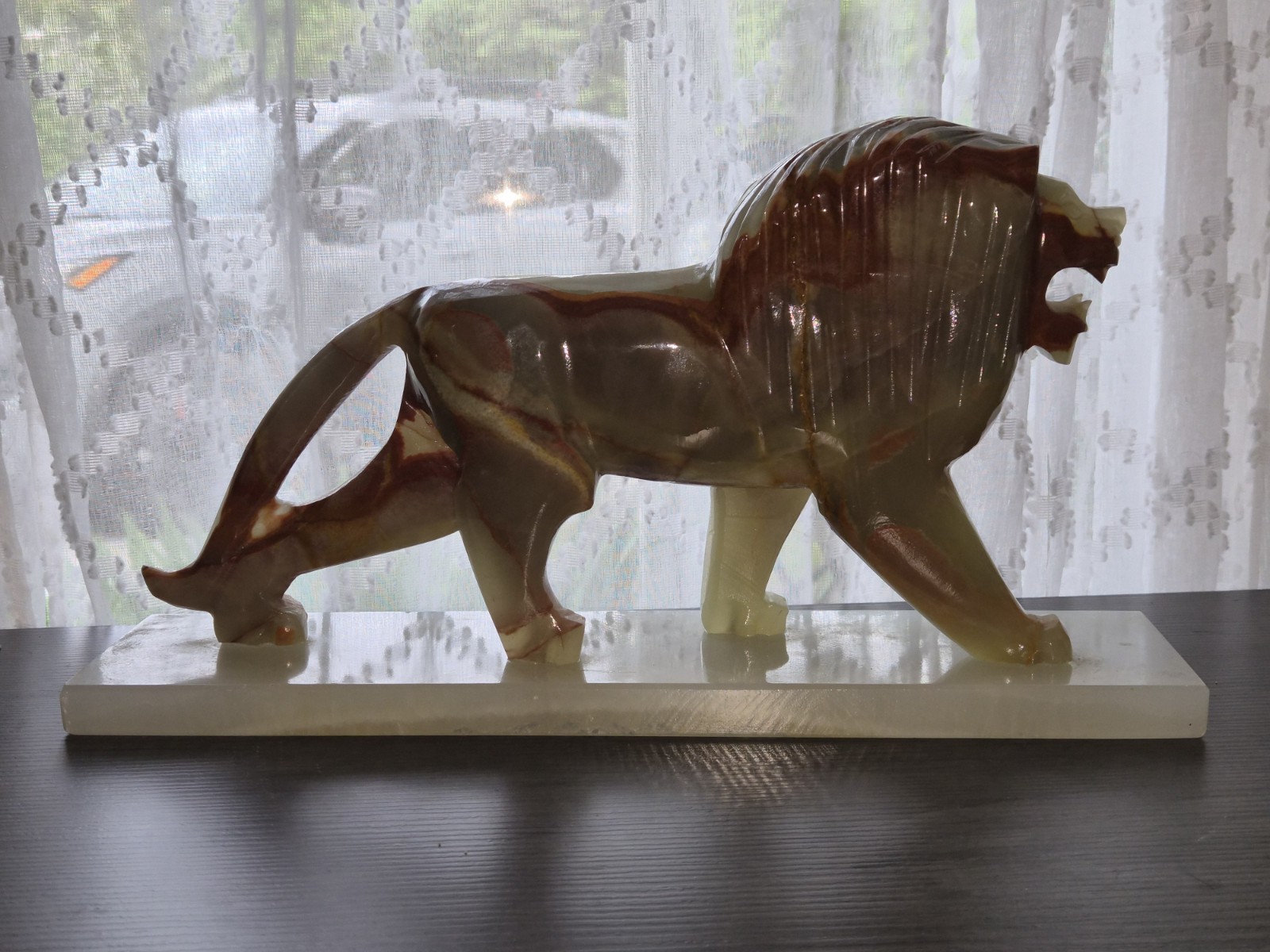 Beautiful Vintage Handcarved Onyx Lion Sculpture – Large