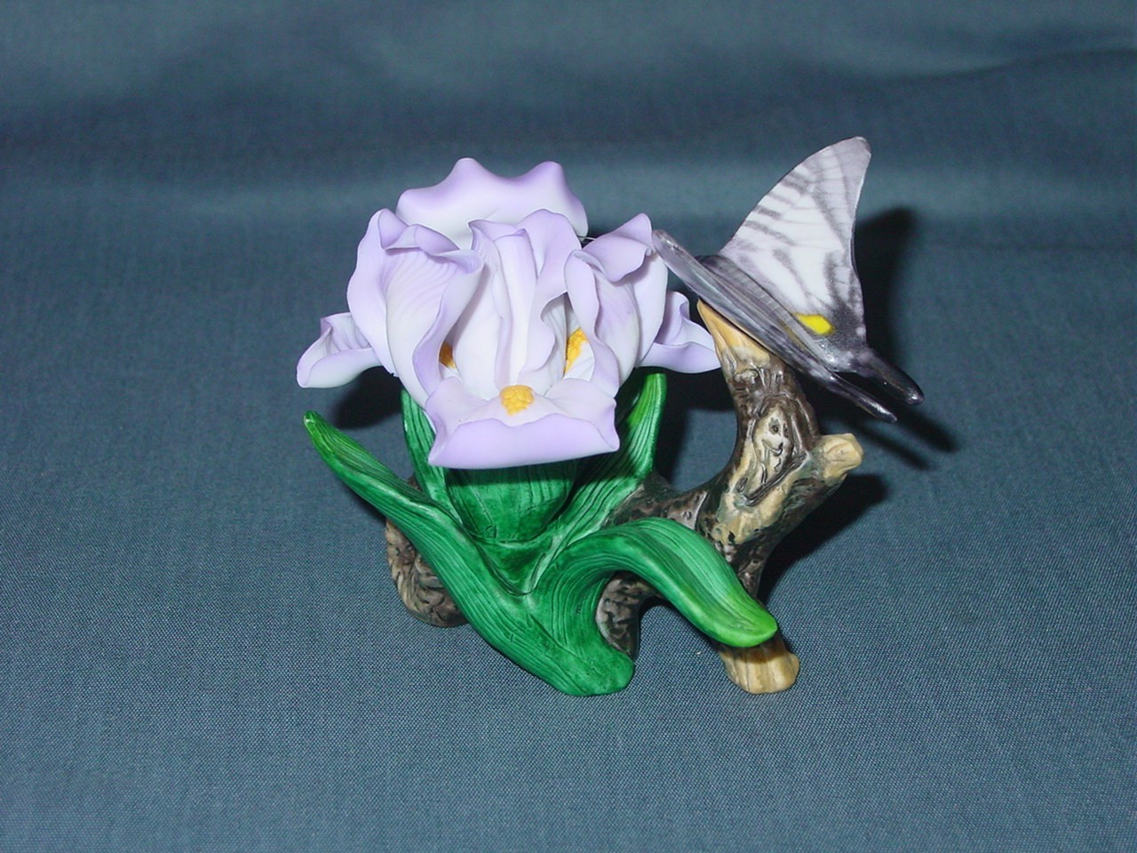 Vintage 2003 AVON Orchid Iris Porcelain Figurine w/ Butterfly