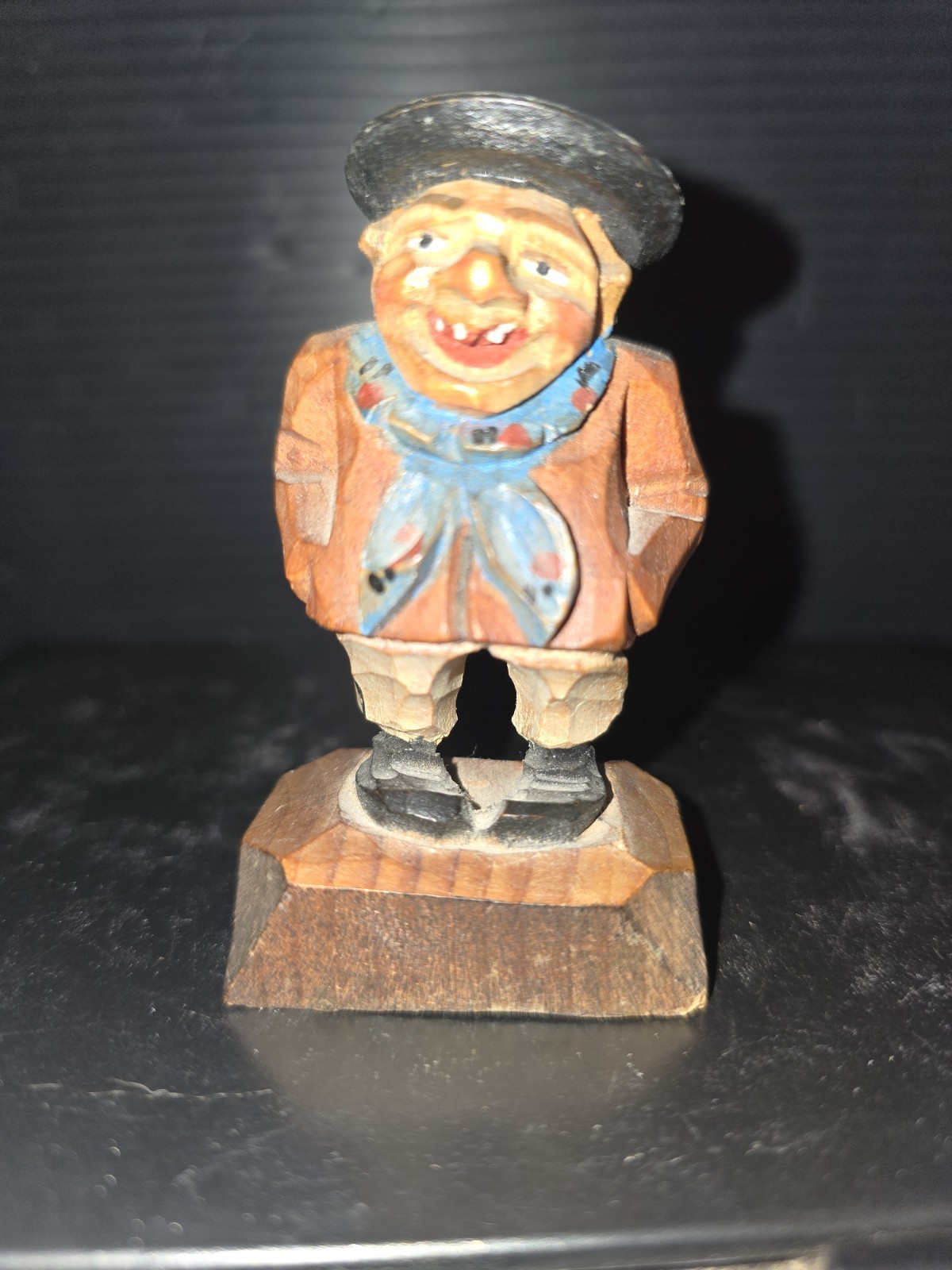 ANRI Folk art Man Hands in Pockets Wood Carving MINI 3 inch