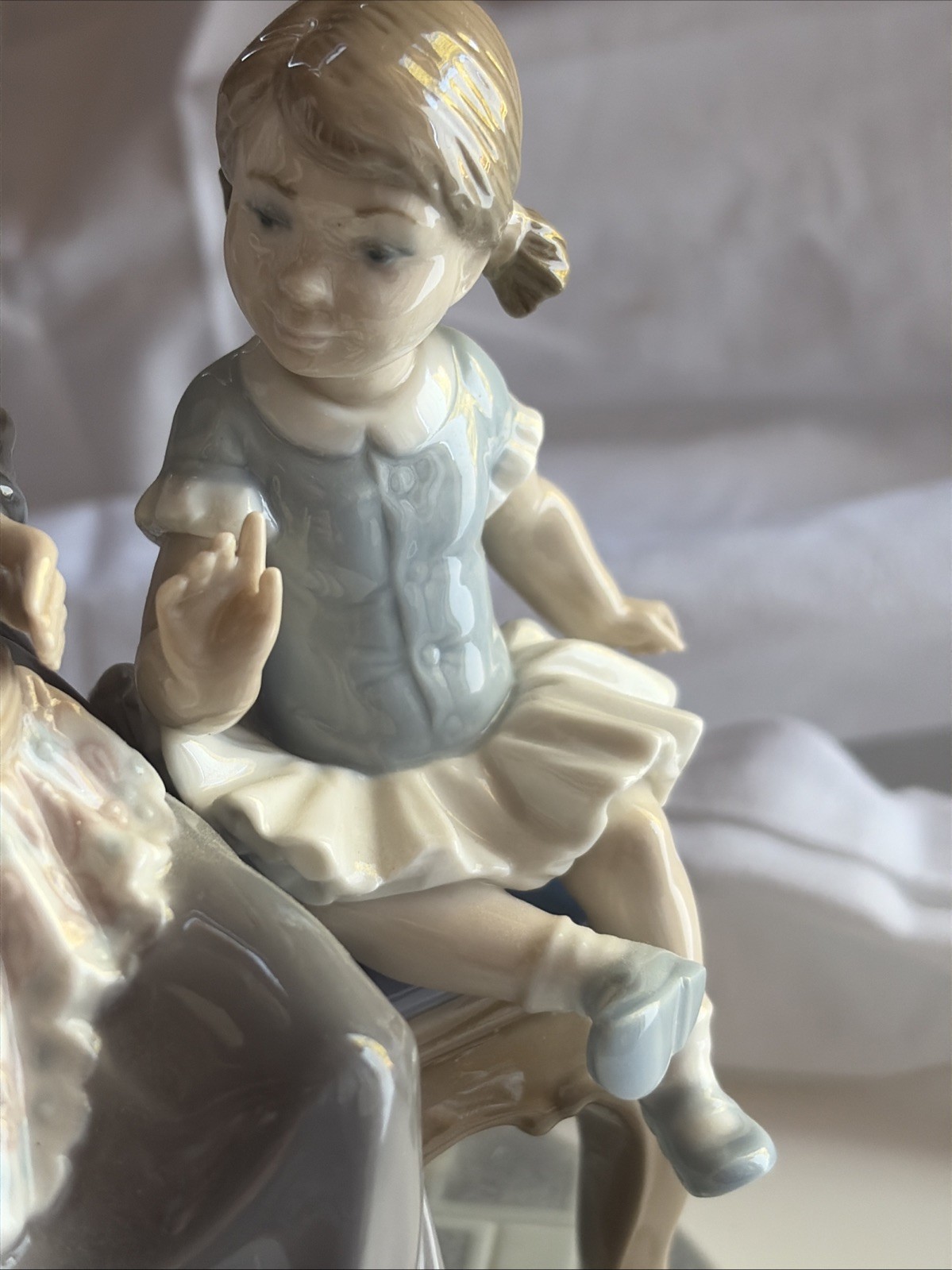Lladro A Visit With Granny w/ No Box – Perfect Condition