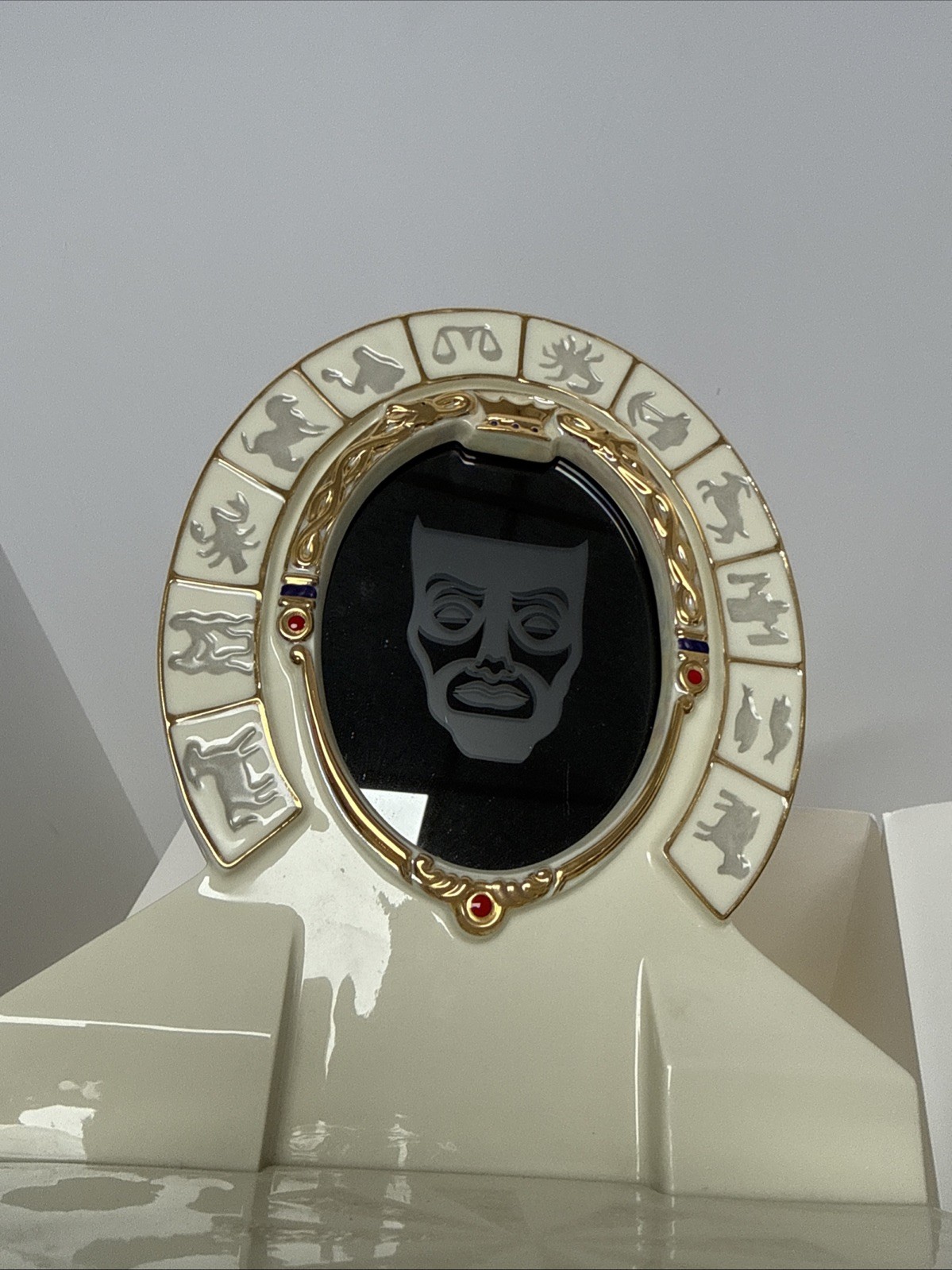 Lenox Classics Disney Showcase Collection The Wicked Queen’s Mirror figurine
