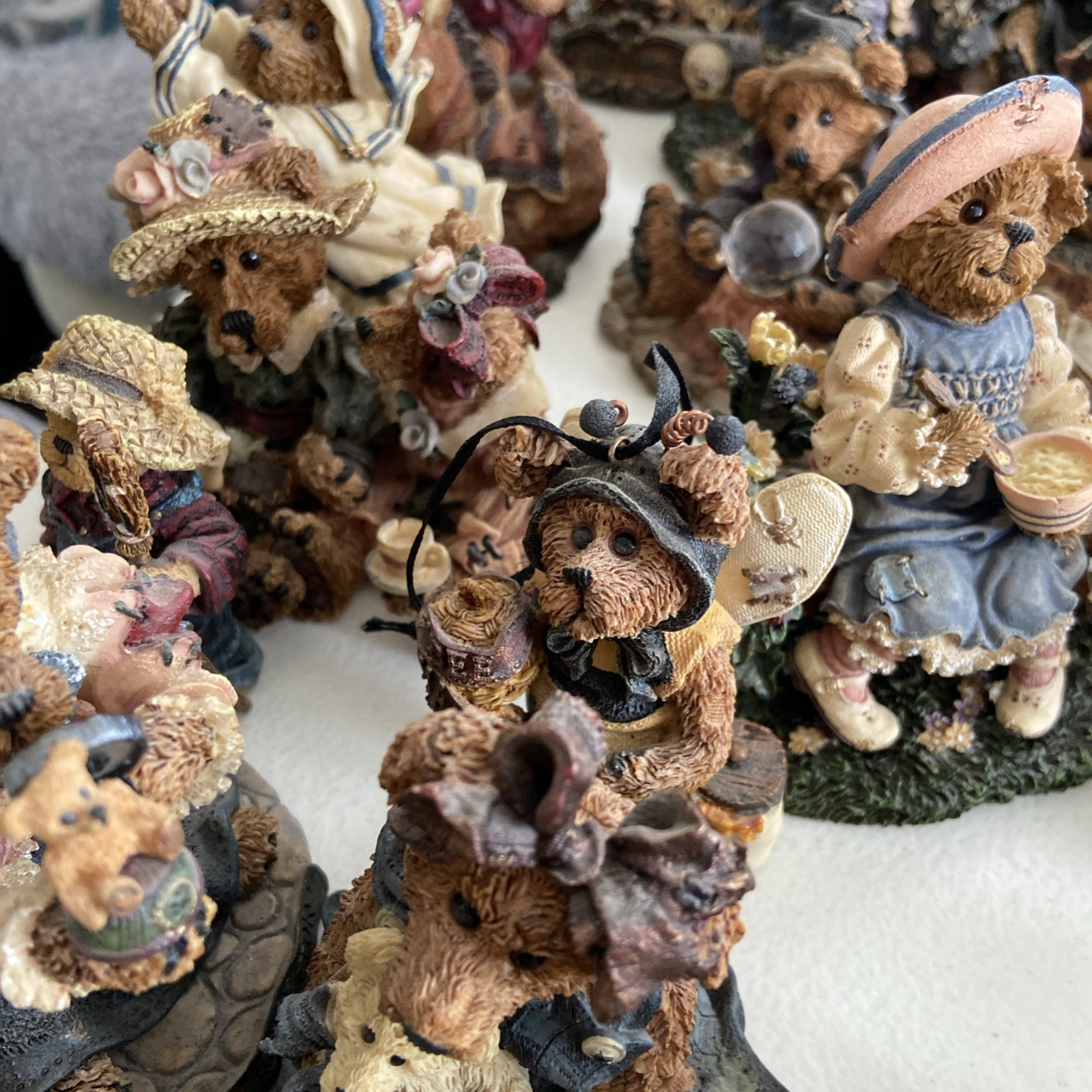 Boyds Bear Lot of more then 29 Mixed Resin Figurines BUNDLE Collection
