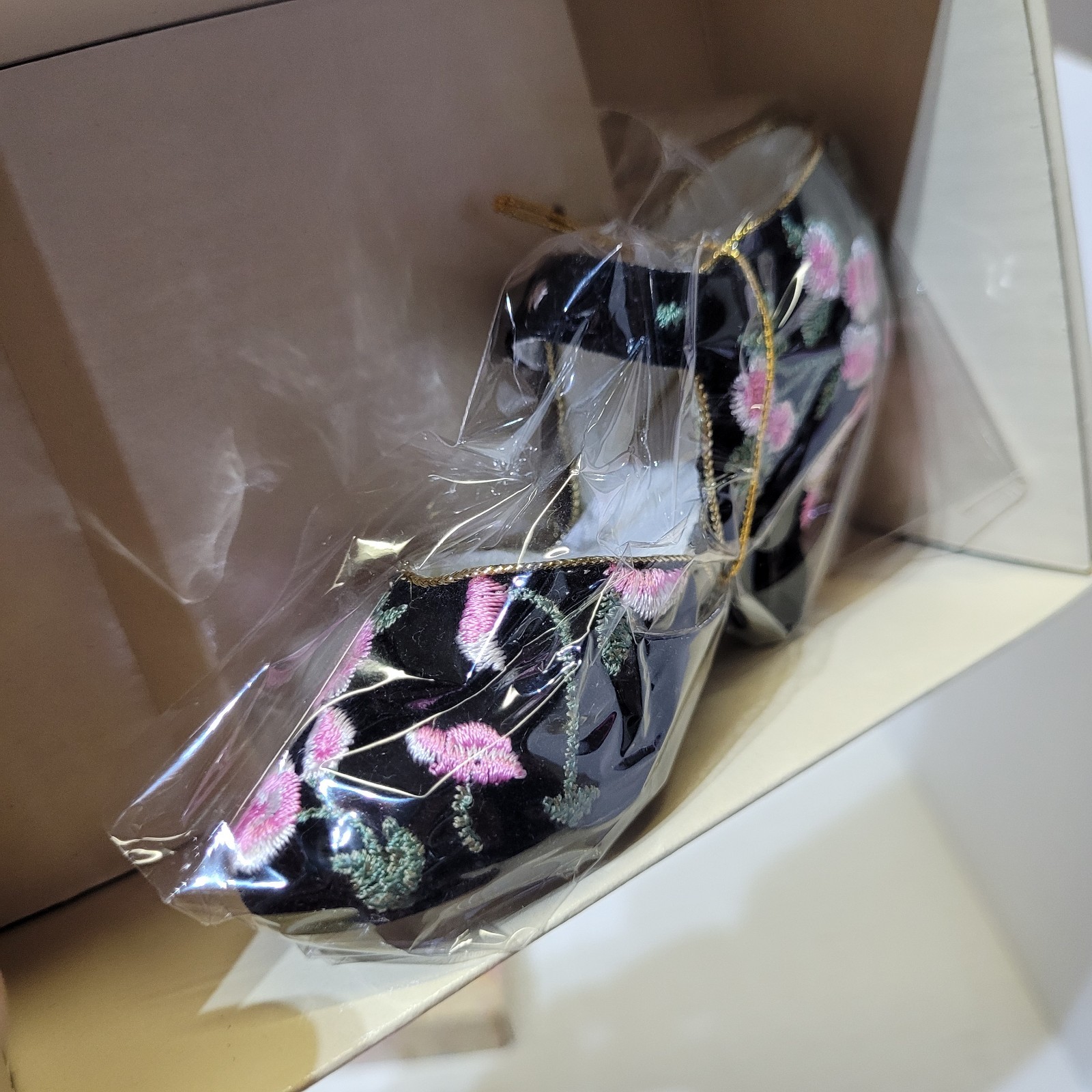 Popular Imports Dance Shoe Miniature Putting on the Ritz Black 4.5in, Box