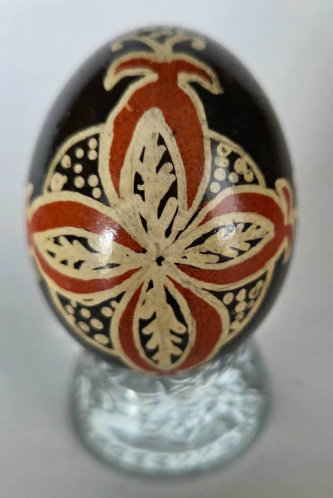 ✨ Vintage-Style Ukrainian Pysanka Egg – Handcrafted Batik Folk Art ✨