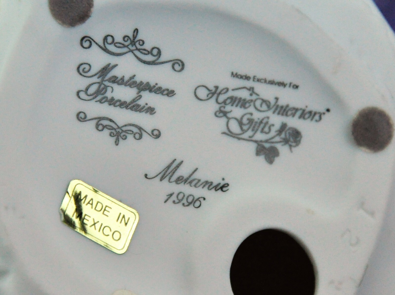 Home Interiors “Masterpiece Collection” Melanie 1996 Porcelain Fig(BI#MK/190619)