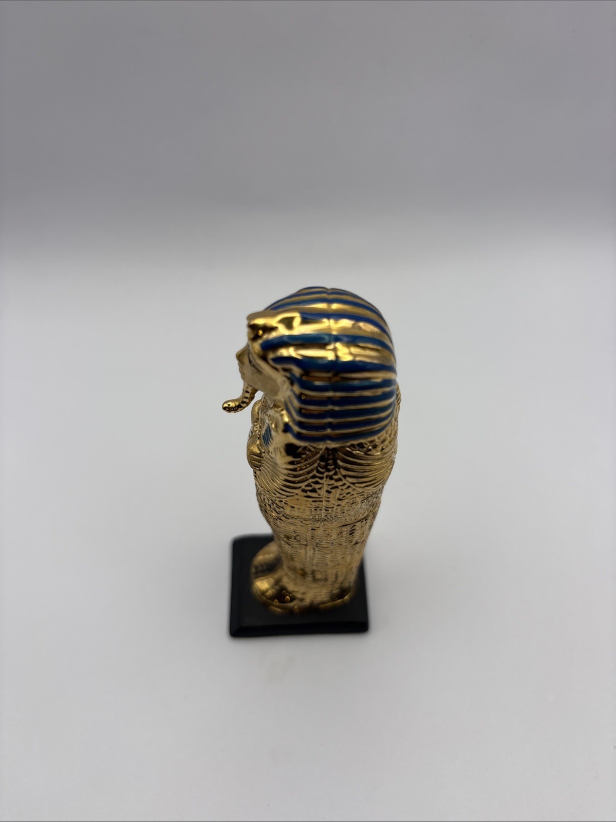 Franklin Mint Egyptian Sarcophagus Figurine Gold-Tone Pharaoh 4” Thailand