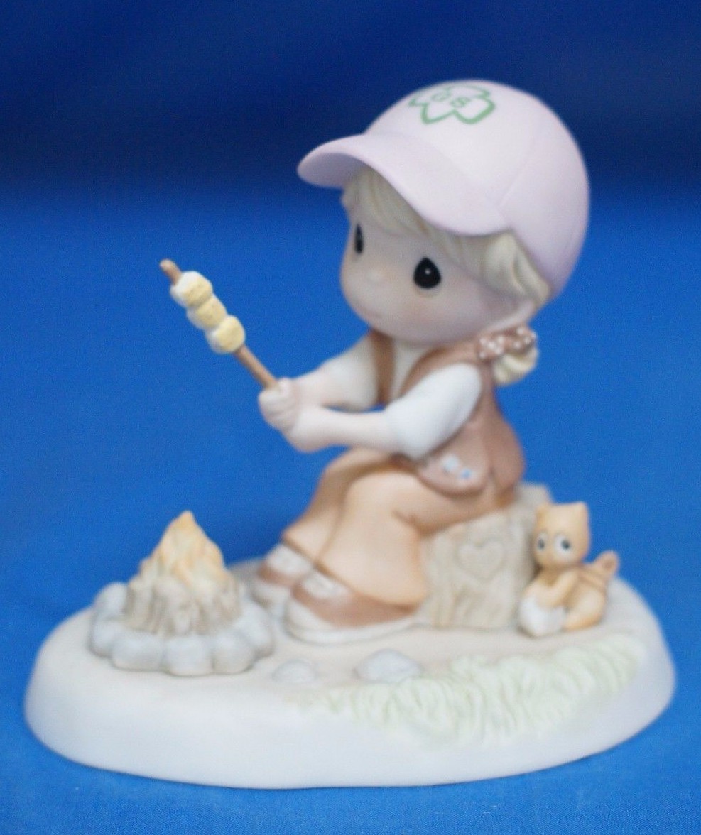 Girl Scout Brownies Warm the Heart Marshmallows Precious Moments Figure 102010