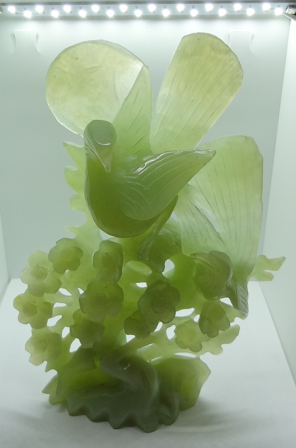 HAND CARVED GREEN JADE FIGURINE BIRDS & FLOWERS, 9″, 1Lb 10oz, 3685 CARATS