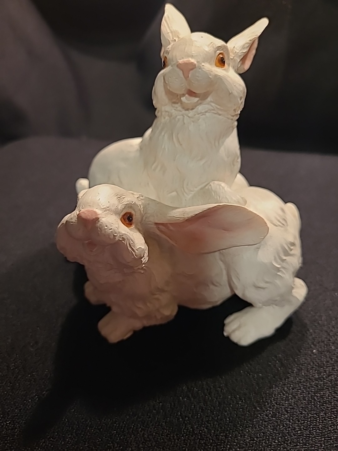 Home Interior White Rabbits Bunny Figurine Statue 2002 Decorative