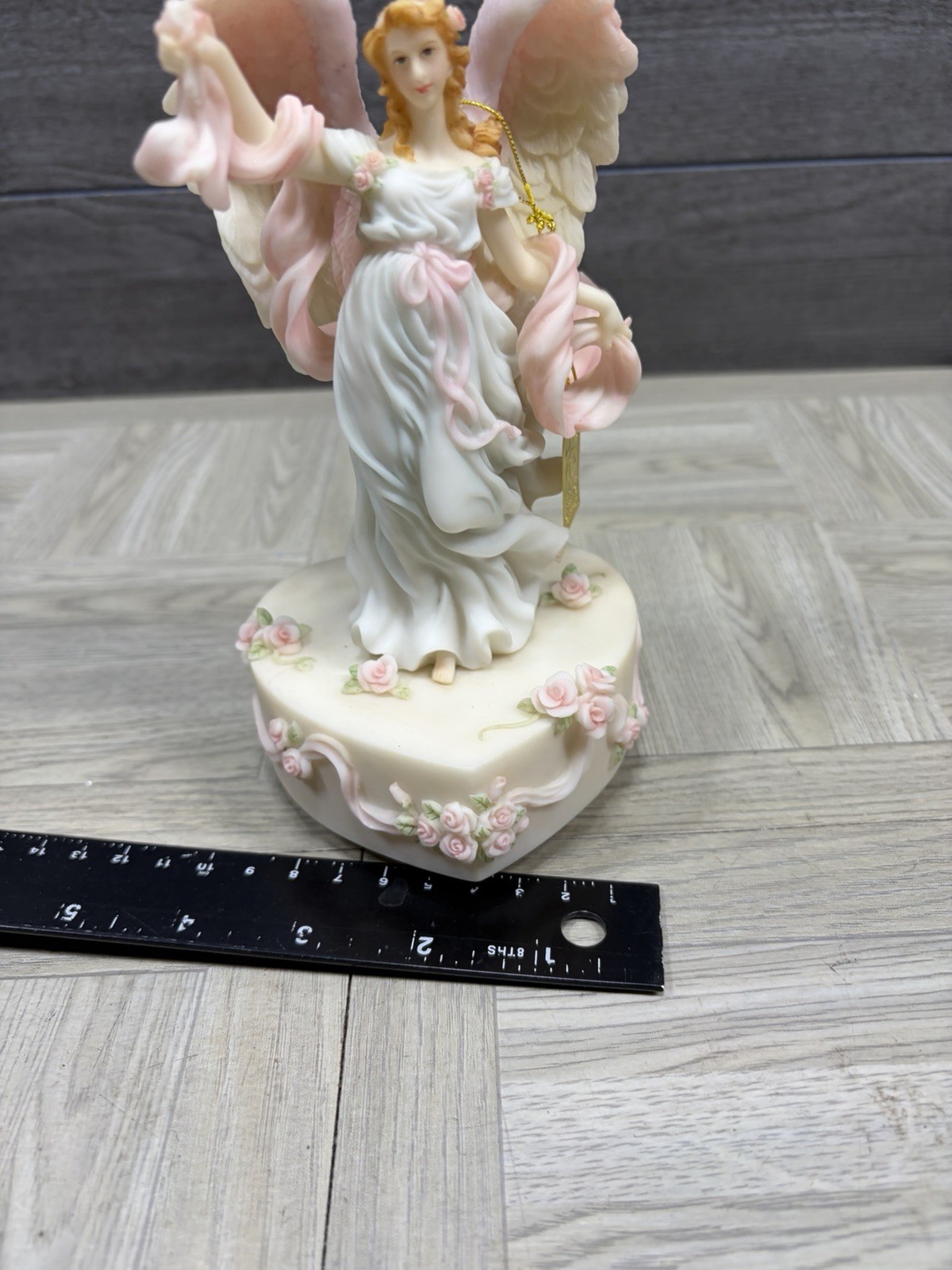 seraphim classics angels musical Statue Pink Heart Roman