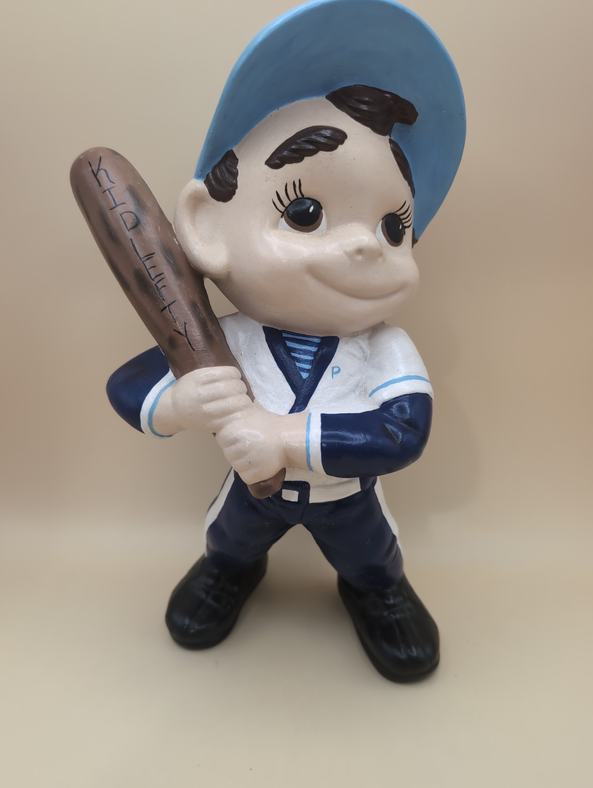 Atlantic Mold Vintage 1970’s Baseball Boy Smiley Kid Lefty Batter