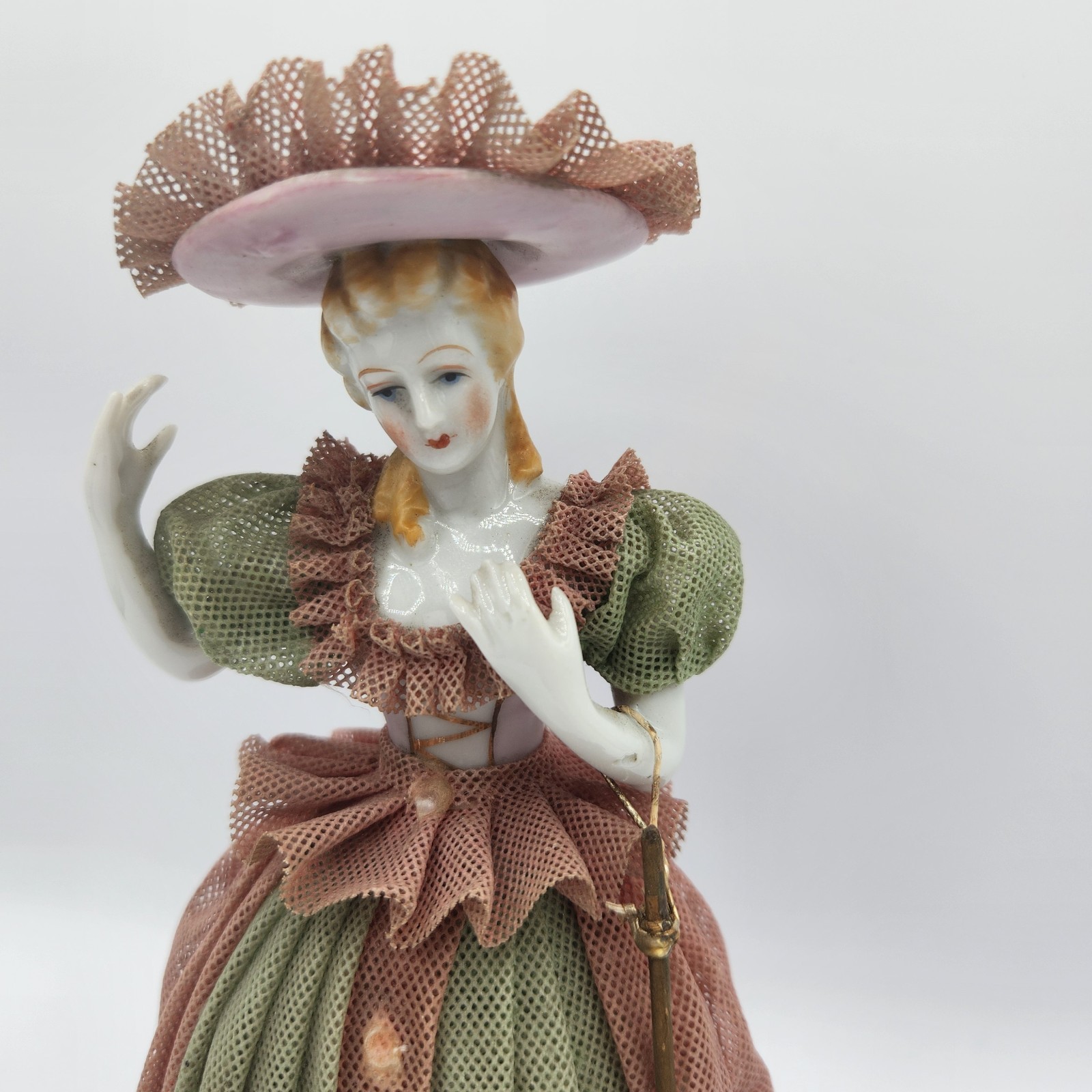 DRESDEN STYLE LADY With Hat & Parasol Umbrella Japan Starched Lace Victorian