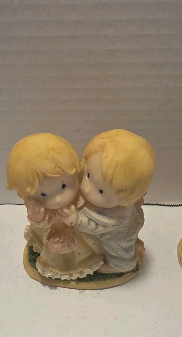 VTG Pair of Children Figurines Blonde Hair Resin Collectible Sculptures