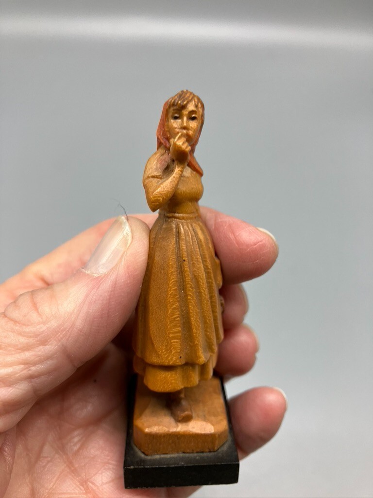 VINTAGE ANRI CARVED WOODEN FIGURINE STANDING GIRL WITH SPOON 3 1/4 INCHES TALL