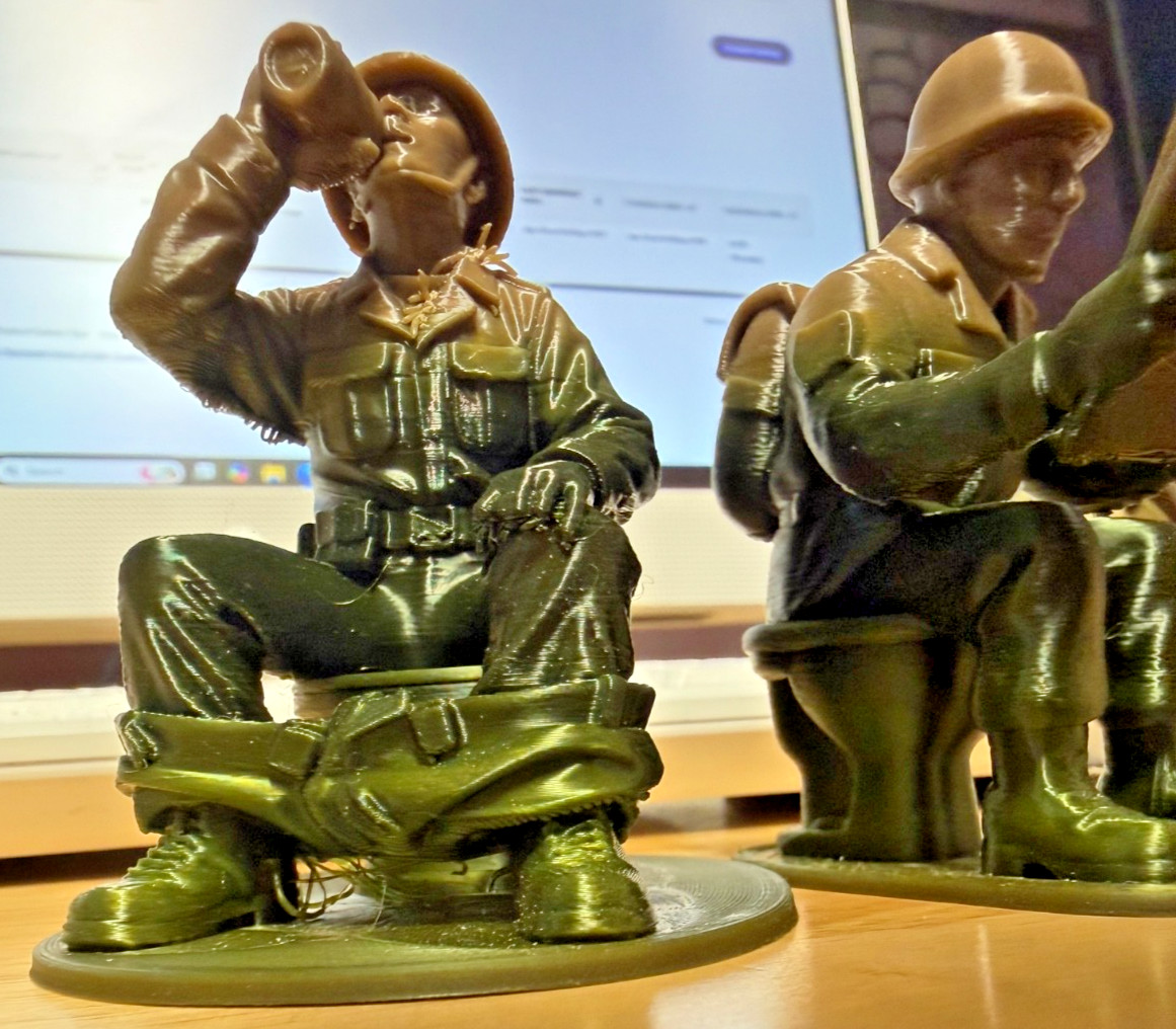 3D Print Military Men Ombre Grn/Tan, Sit on Toilet, Set of Two, Bathroom Decor