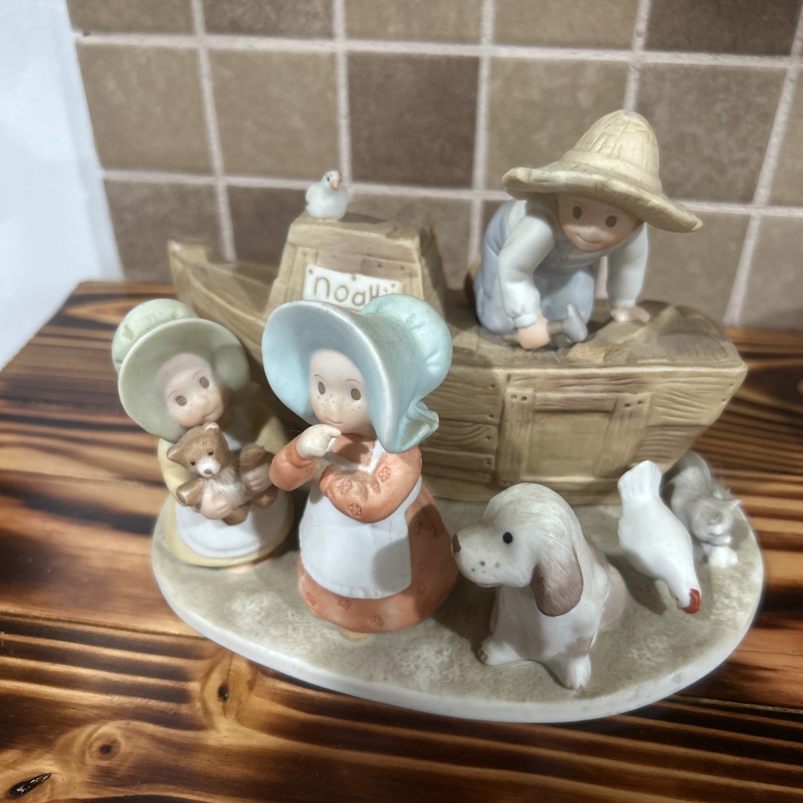 Lot Of 7 Vintage HOMCO, by Masterpiece Circle of Friends