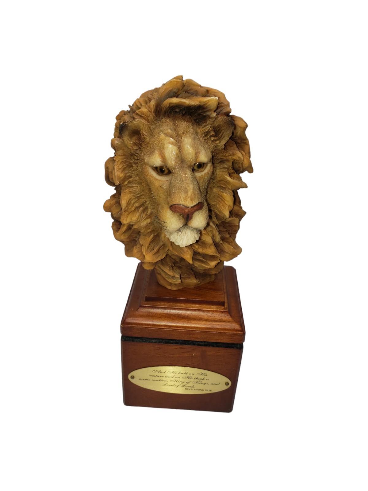 Mill Creek Collection Lion Sculpture On Wooden Stand King Of Kings D. Morales