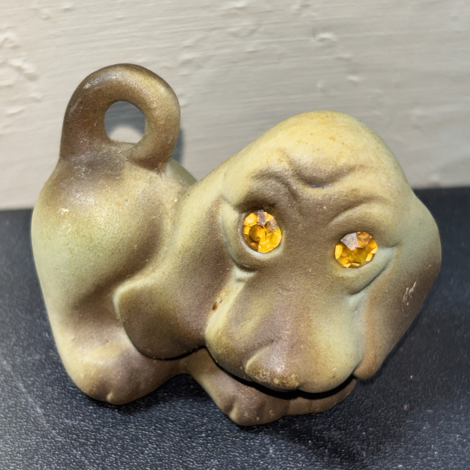 2 Vtg Bloodhound Dogs with Jeweled Eyes Mini Figurine USA 2″