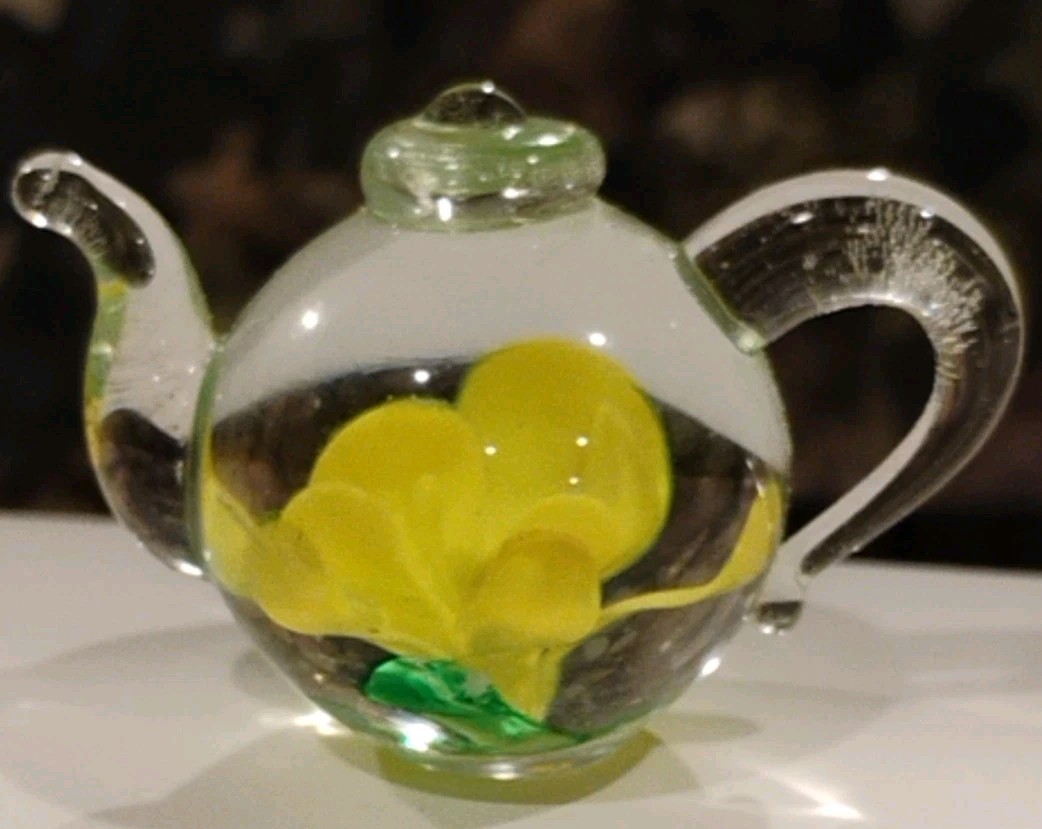 Mini Glass Teapots w Blue, Yellow, Green, White, Red and Pink(no handle) Flowers