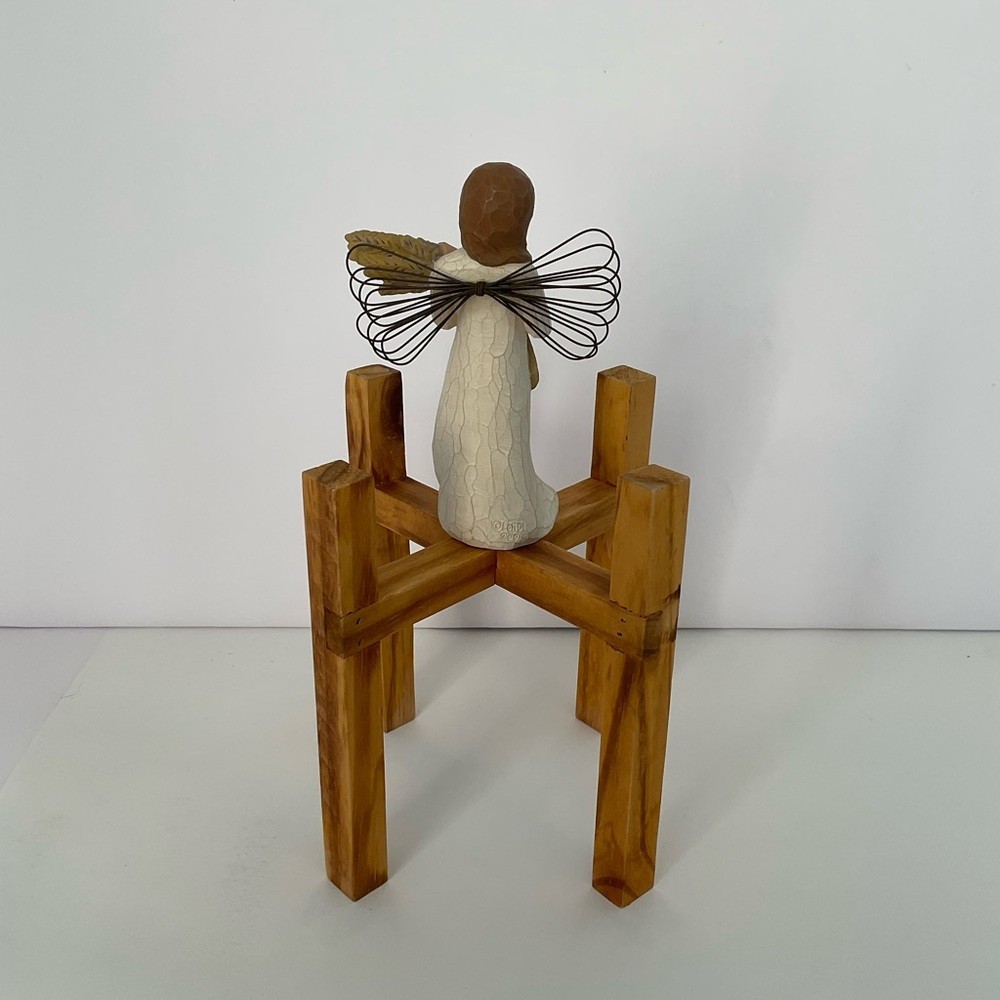 NW/OT/in Box Willow Tree “Angel of Autumn” 2001 by Susan Lordi Figurine