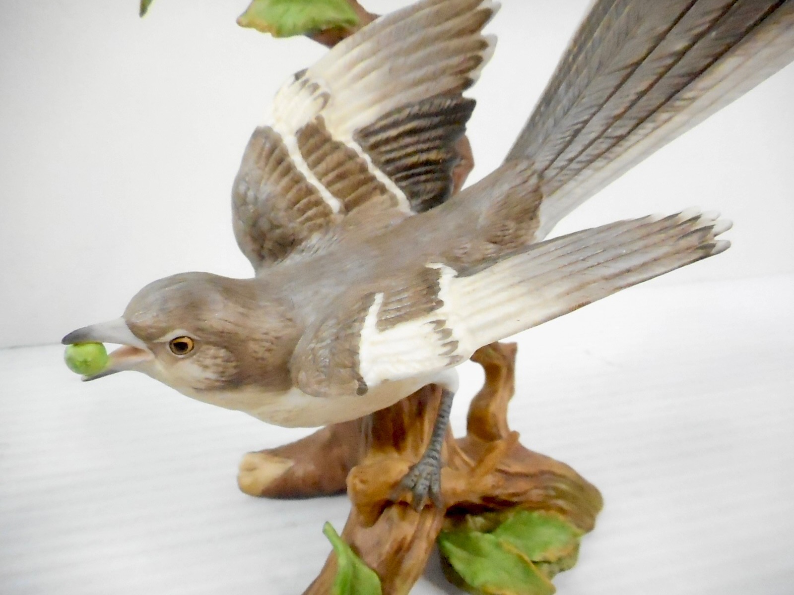Stately Mockingbird Masterpiece #12150-03 Porcelain Home Interiors Inc.
