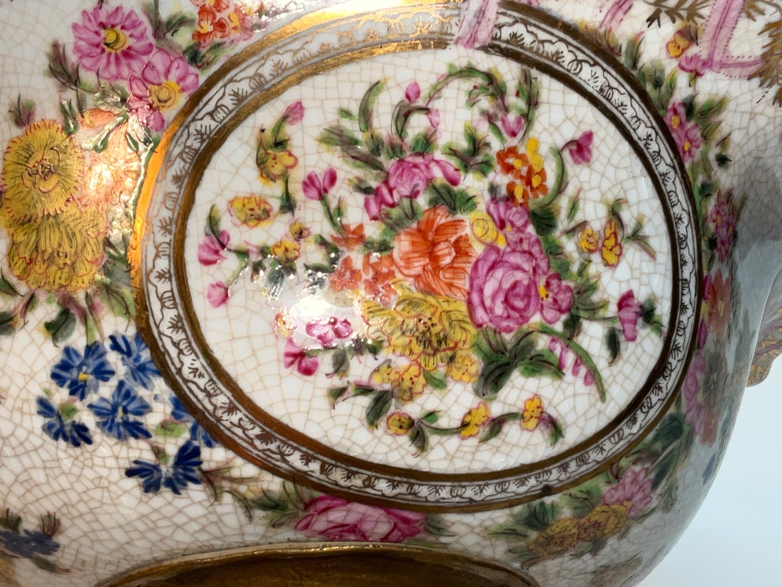 11″ Bronze Ram Footed Ceramic Fruit Bowl Dish Painted Chinese Canton Rose Flower