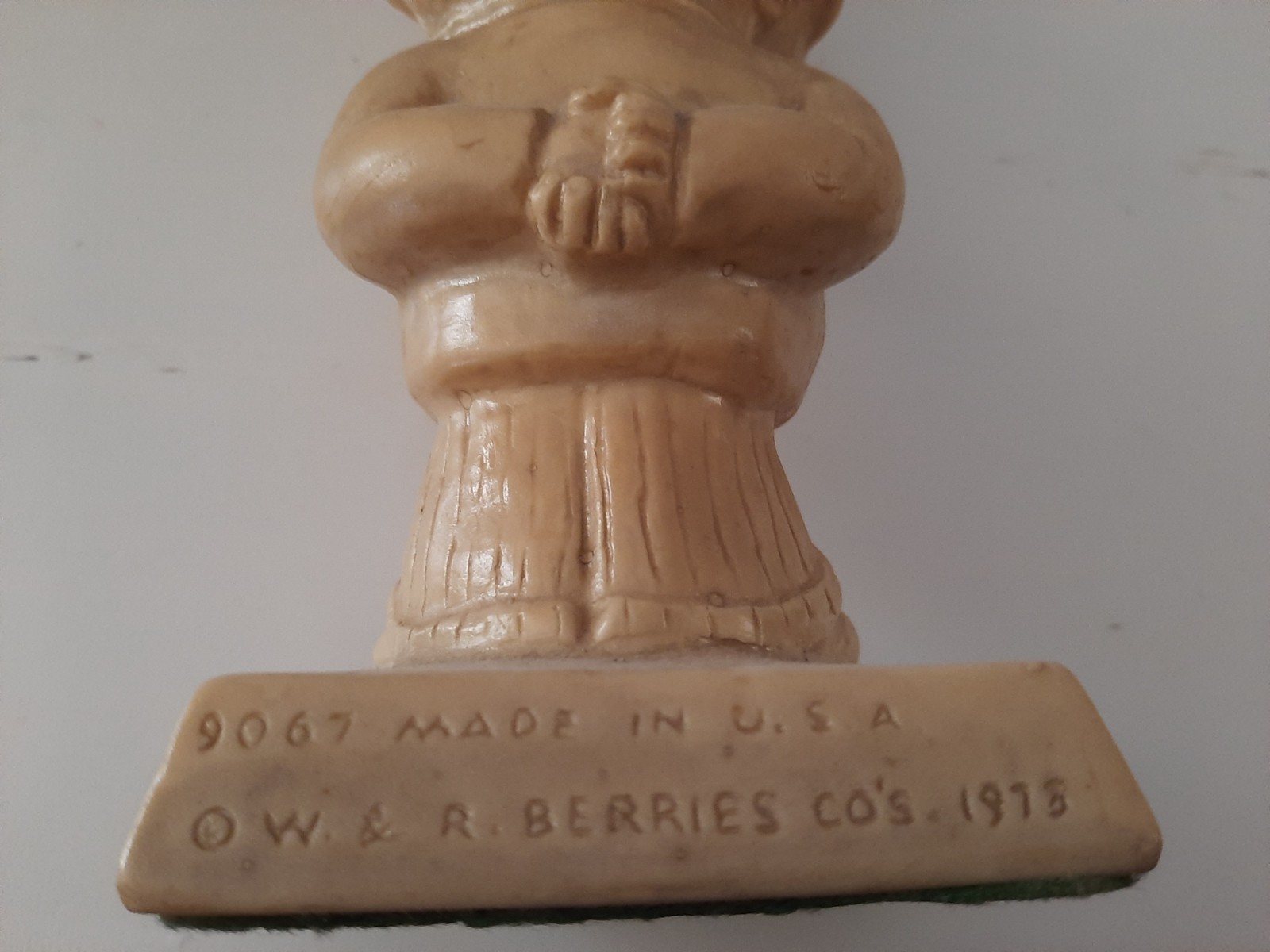 VINTAGE 1973 R&W BERRIES CO. THE KING OF DAD’S STATUE