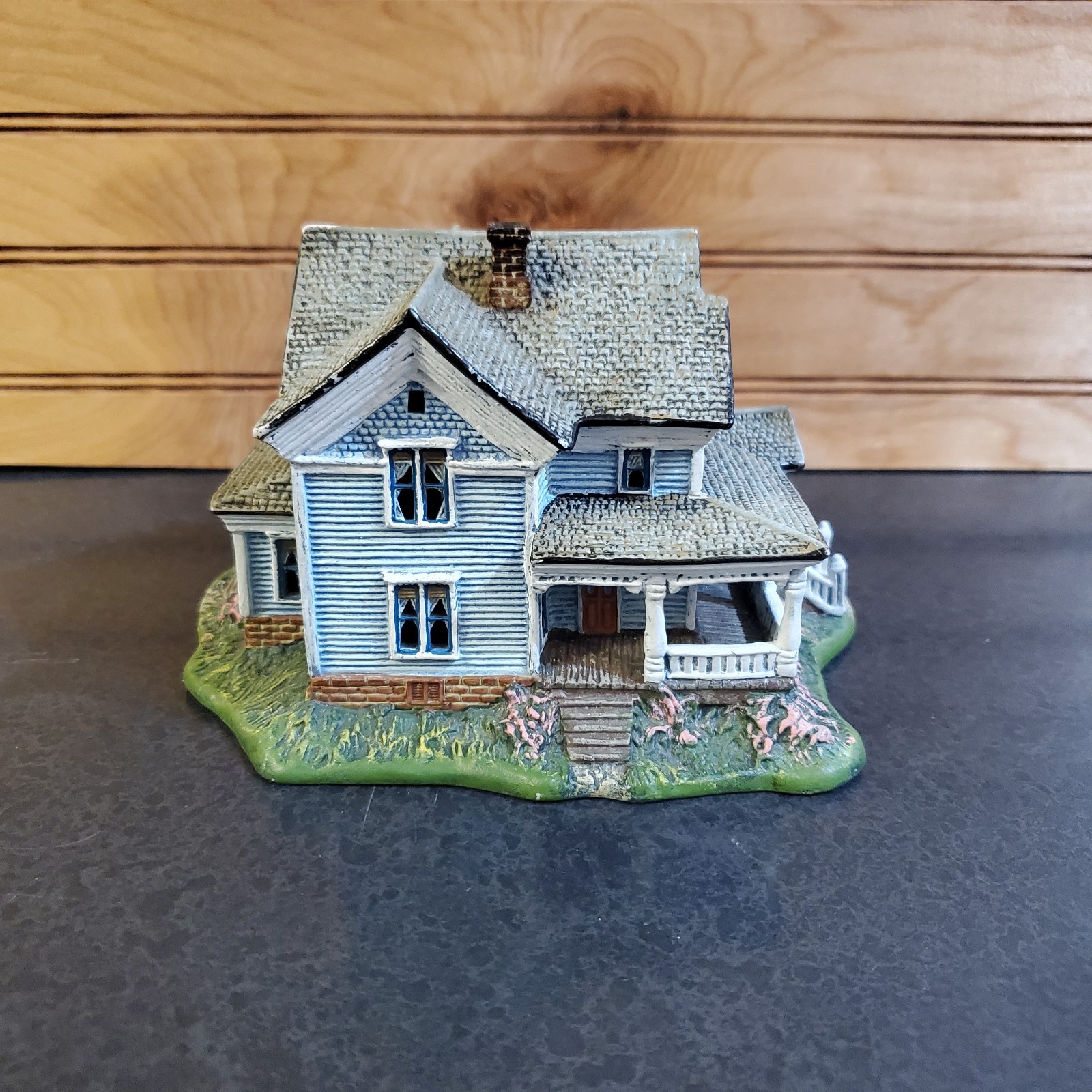 Lang & Wise – Corner Porch House -Villages of the Four Seasons- Summer homestead