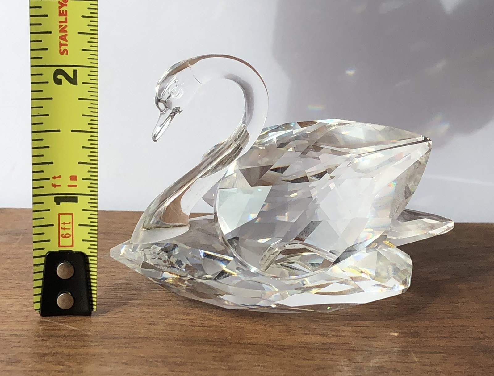Swarovski Crystal Beauties of the Lake Collectible Iconic Swan Figurine