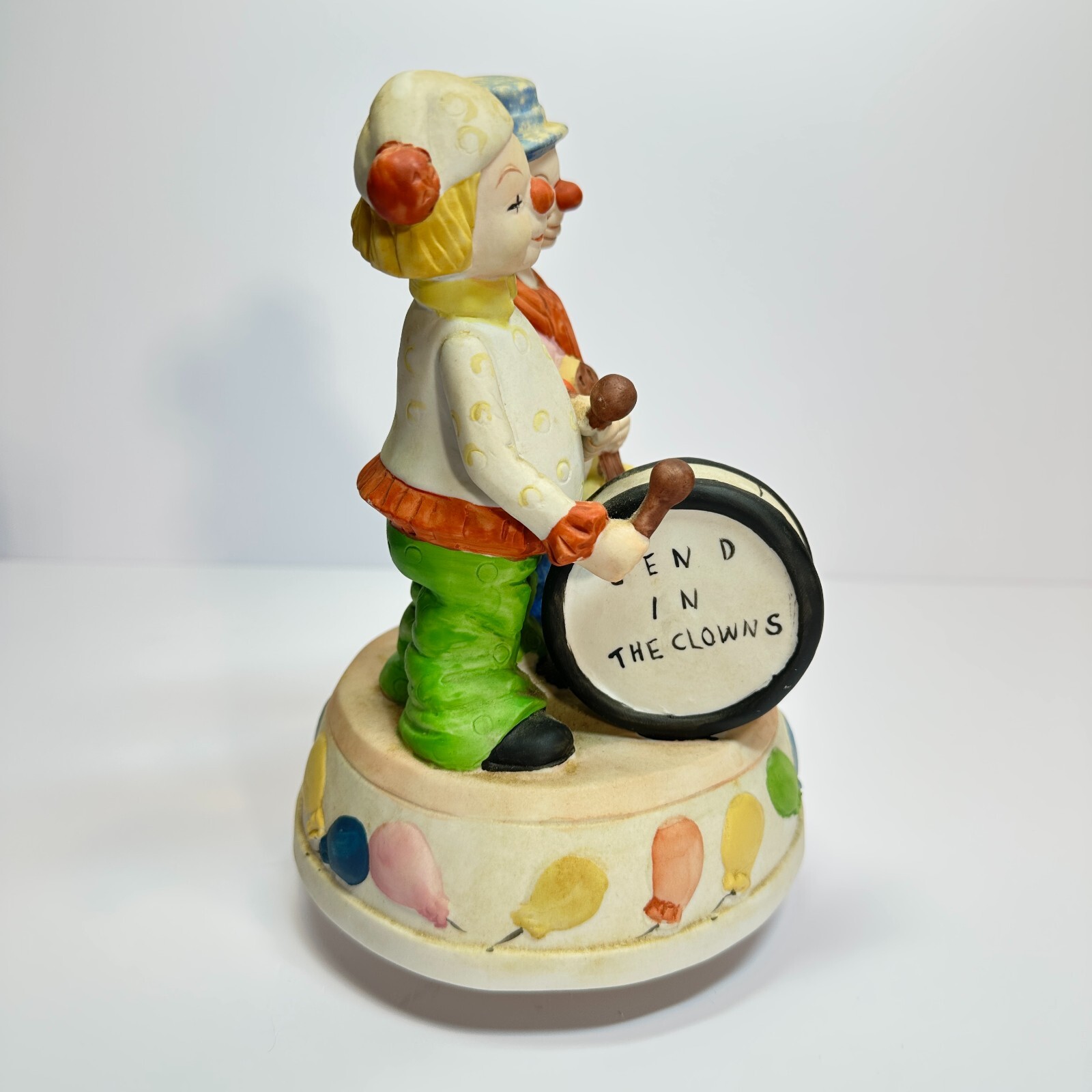Vintage HIMARK Figurine “Send In The Clowns” Ceramic Music Revolving 8.5 inches
