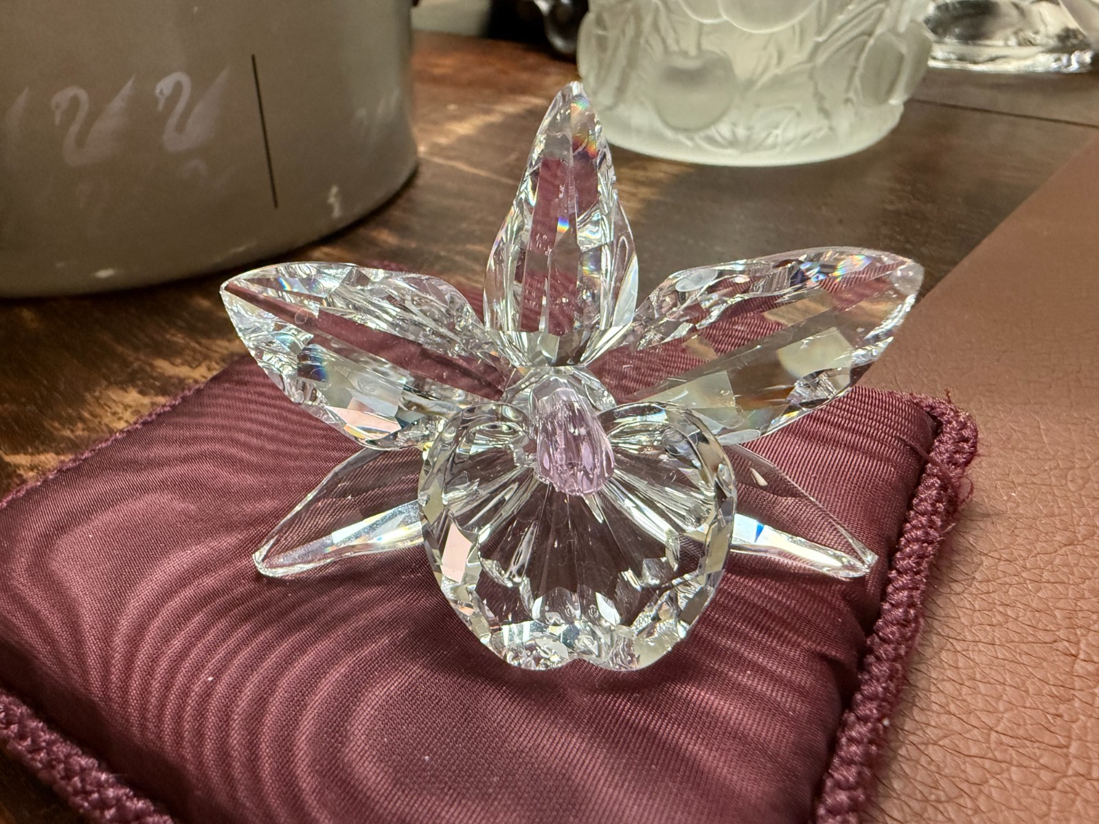 Swarovski THE ORCHID (PINK) 7478 NR 000 003 200287 MINT in Original Box Pillow
