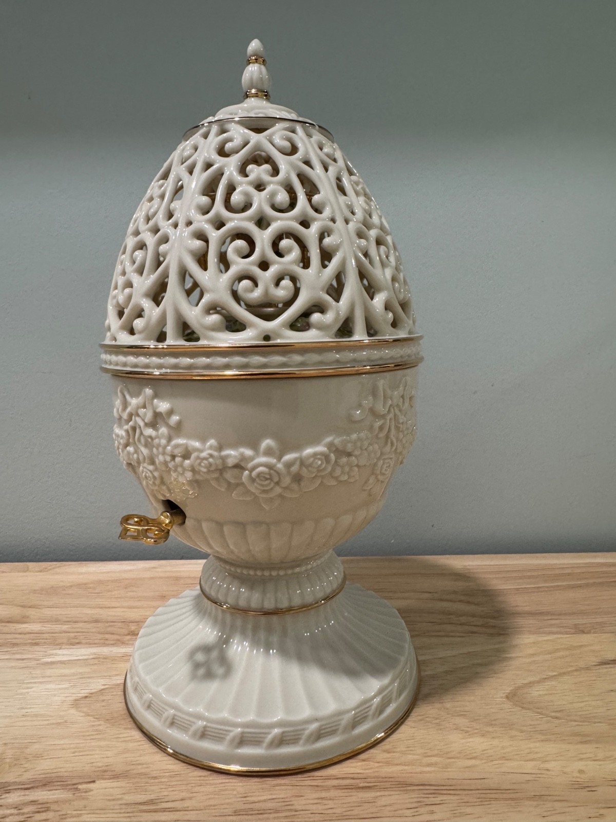 Lenox Summer Porcelain Musical Egg Figurine