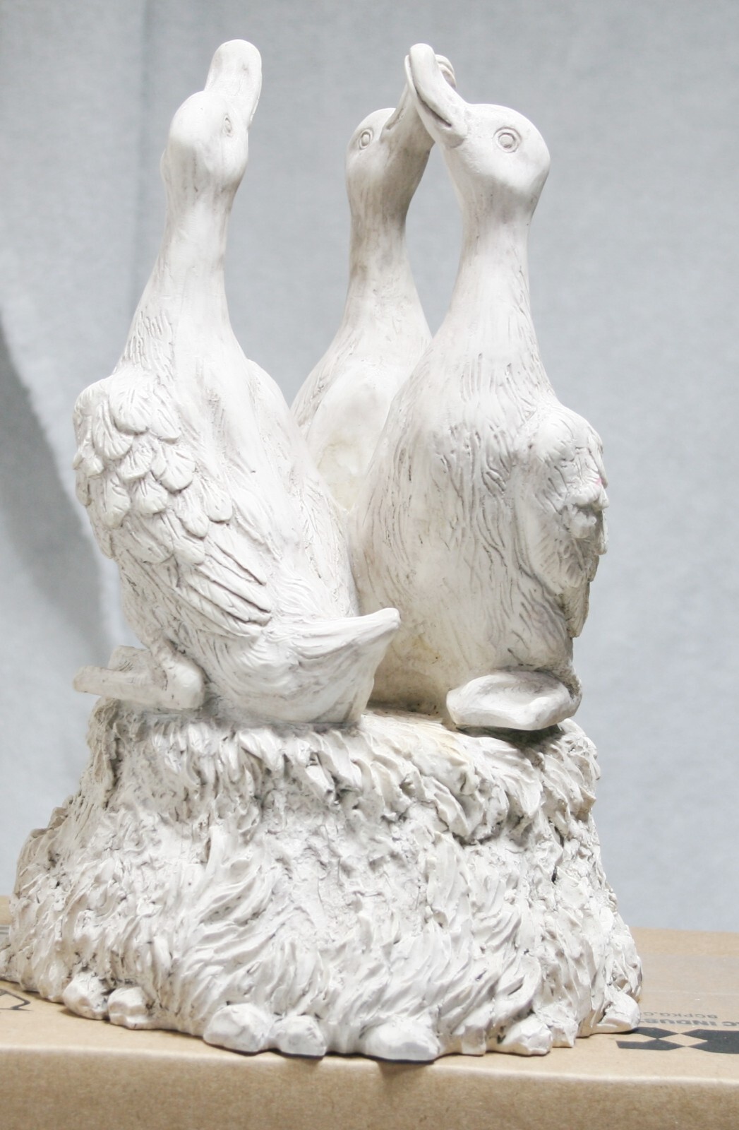 Vintage Circle Of Ducks – Hen Feathers Cream Ivory Resin Candlestick Holder