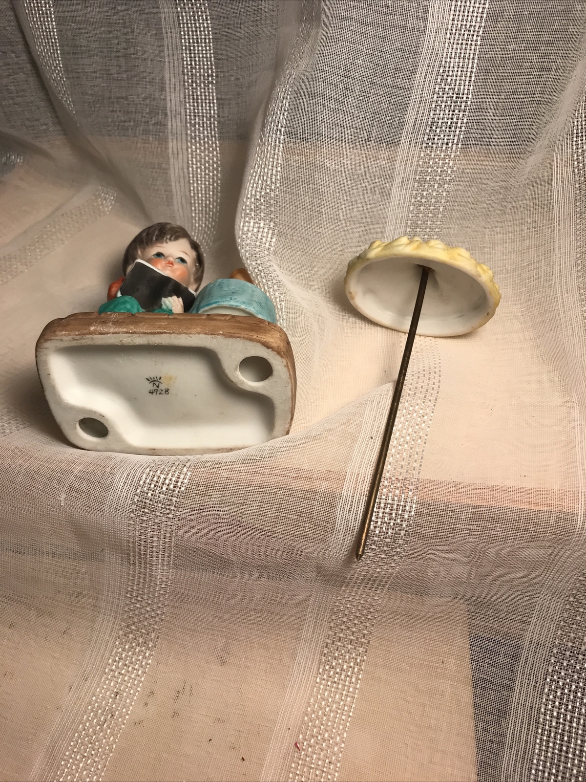 Capodimonte VTG Antique Boy Reading Writing Book Umbrella HTF Rare Figurine ￼