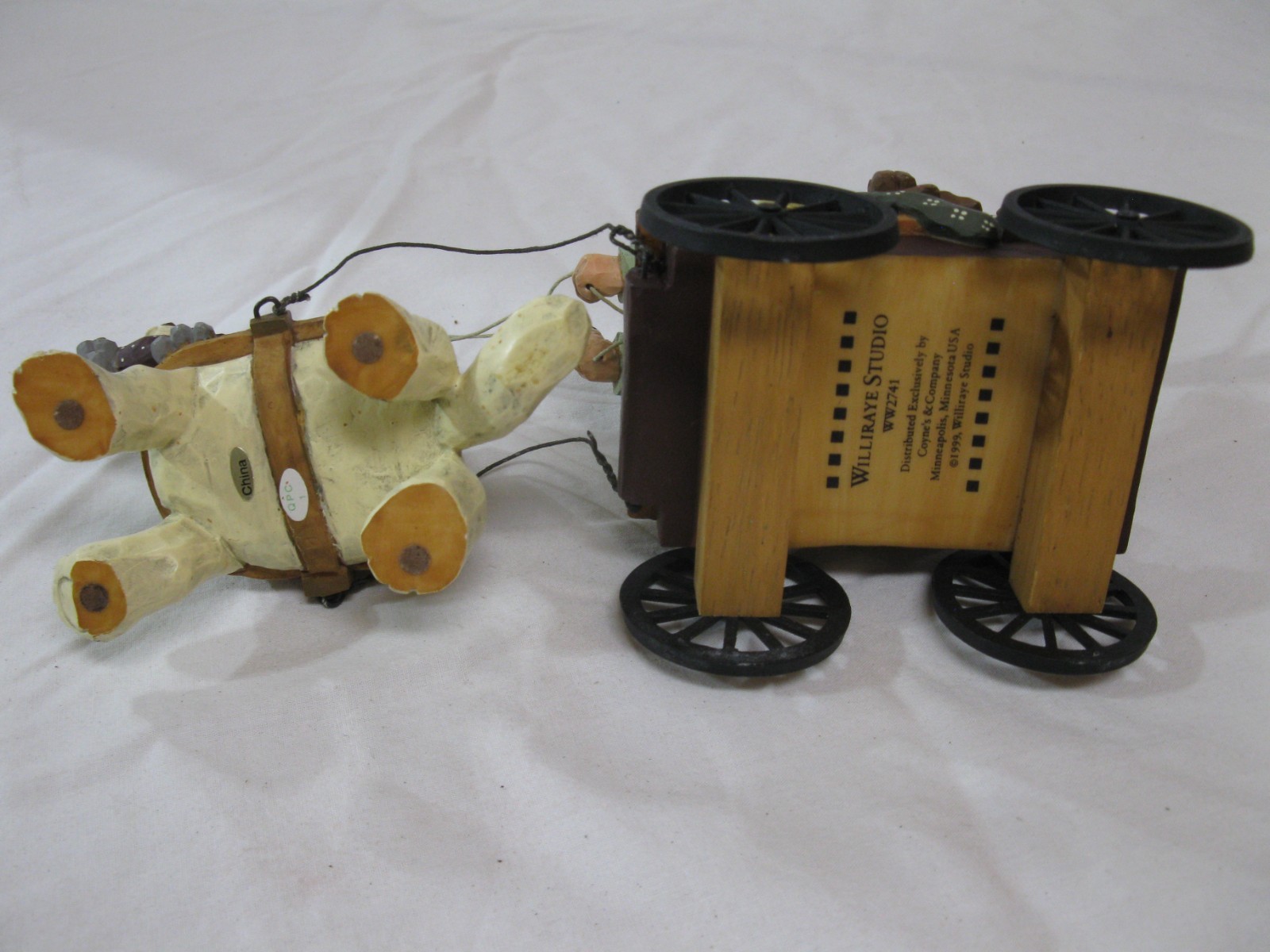 Williraye Studio WW2741 Cat Pulling Wagon w/Girl & Kittens 1999 VTG