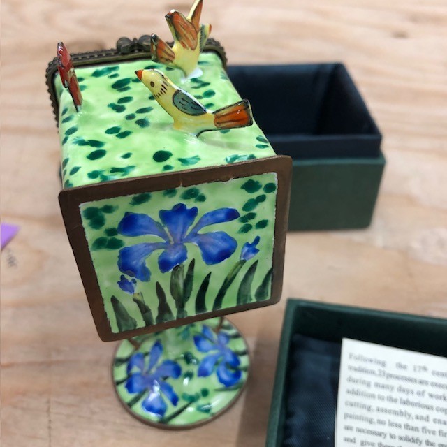 Vintage Kelvin Chen Miniature Enameled Mailbox #1846 (2001)