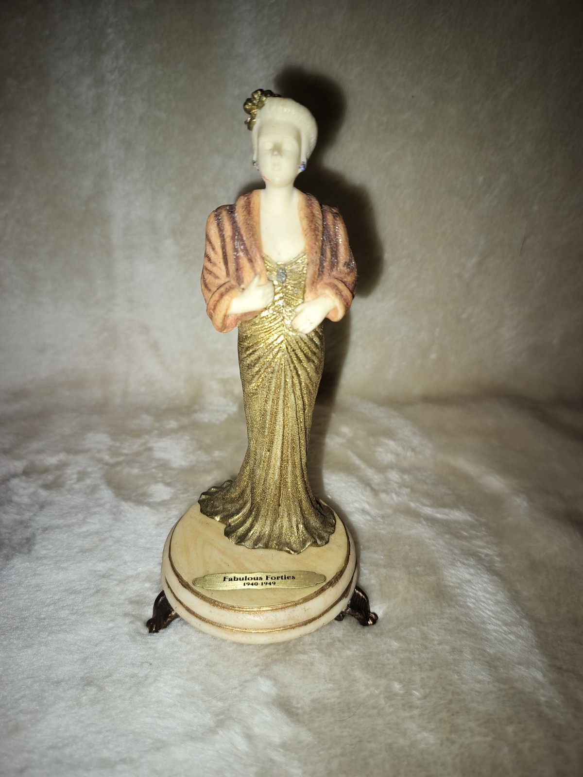 Vintage The Regal Collection Art Deco Figurine “Fabulous Forties” 1940-1949 Lady
