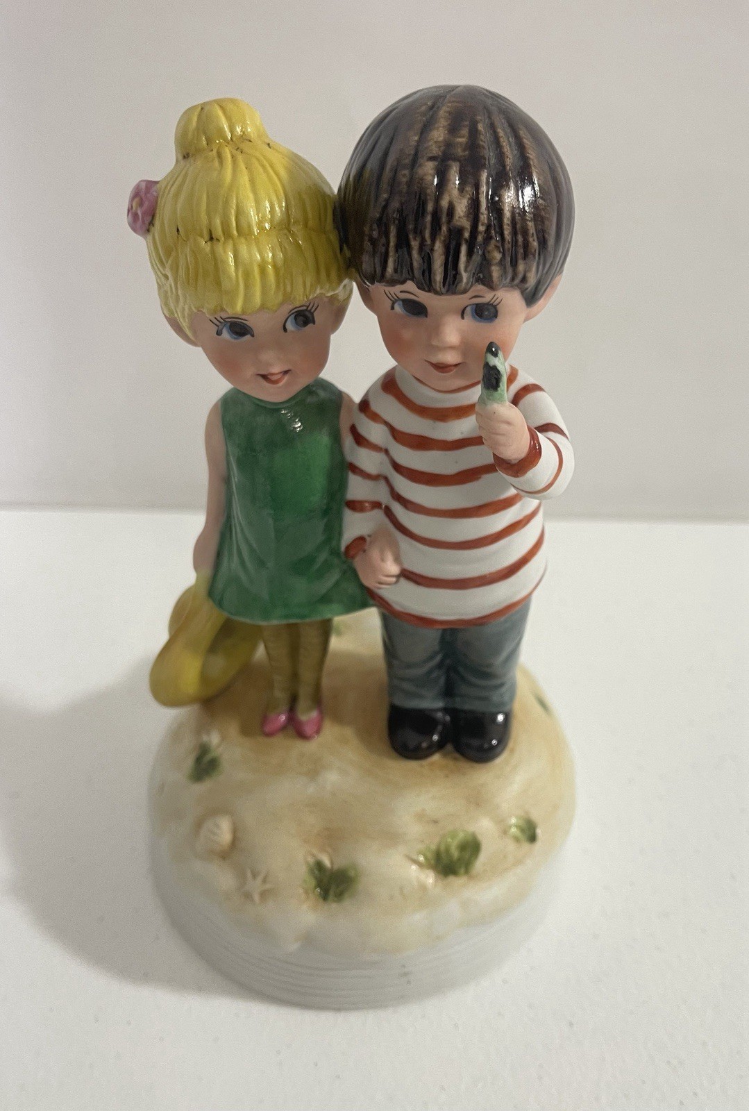 Ceramic Painted Multicolor Figurine of Boy and Girl People Romantic Theme