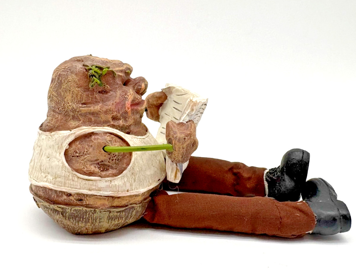 Half Baked Potato Grumpy Cigar Reader Shelf Sitter WMG 2006 Daily Spud Figurine