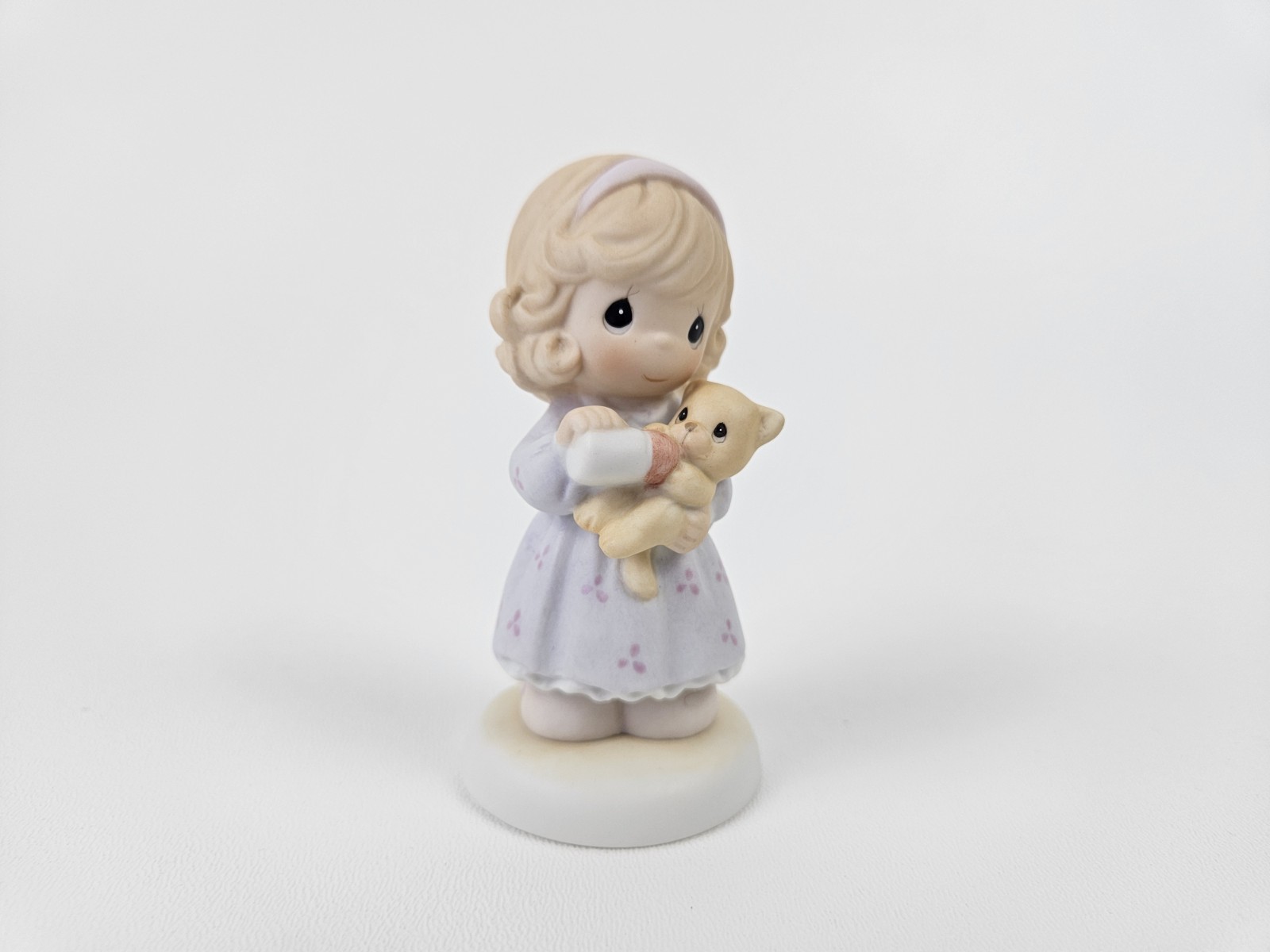 Precious Moments: 692123 Friday’s Child is Loving & Caring Figurine Girl Kitten