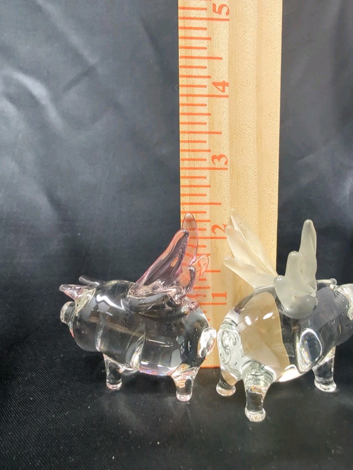 4 Clear Glass Flying Pig Figurines Frosted + Red Glass Figure Pigs Hog Wings New