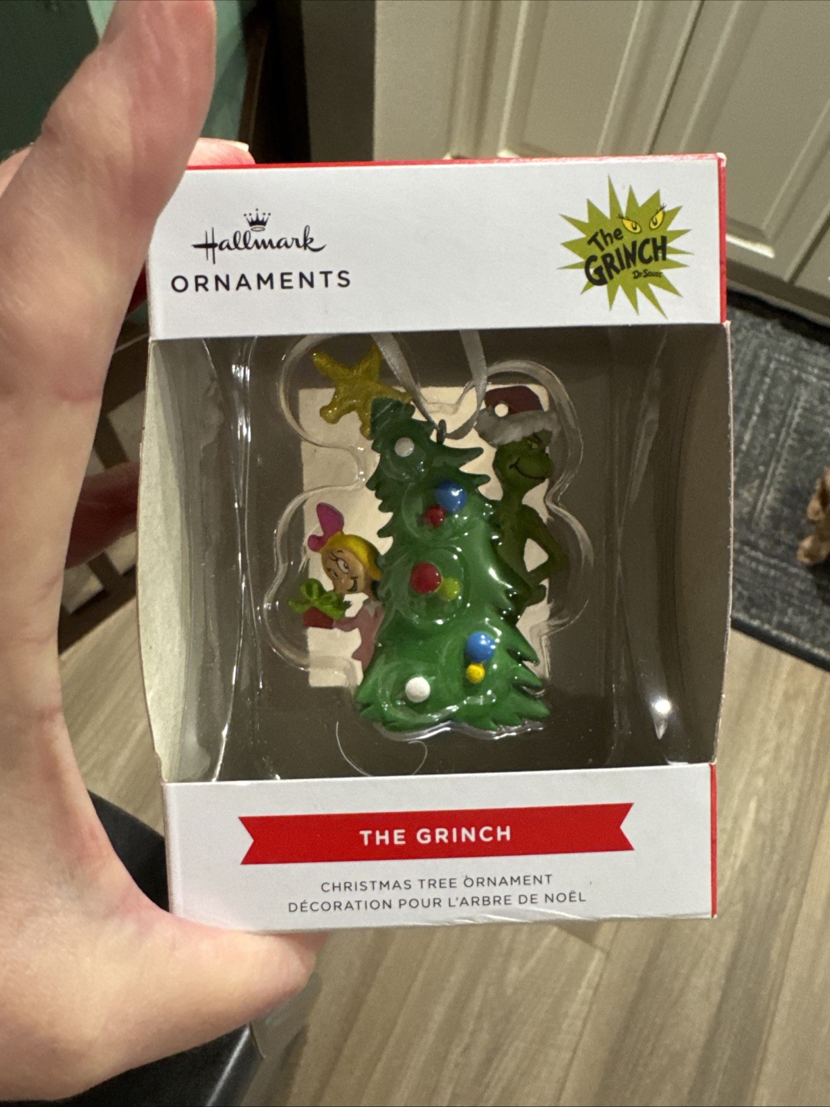 Hallmark Dr. Seuss’s How the Grinch Stole Christmas! Grinch With Cindy Lou Who