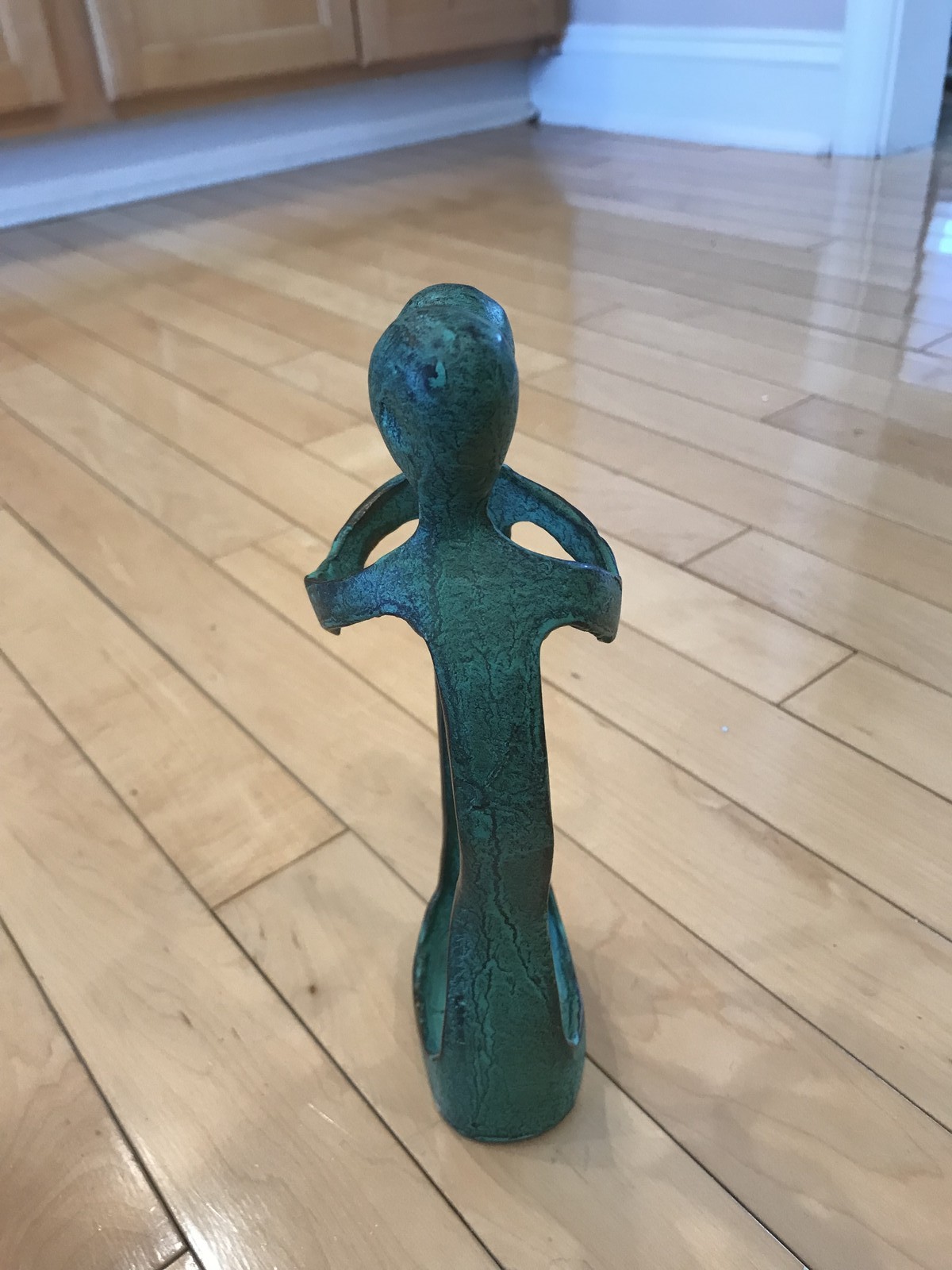 Abstract Embrace Couple Sculpture – 10 Inch Tall Metal Art