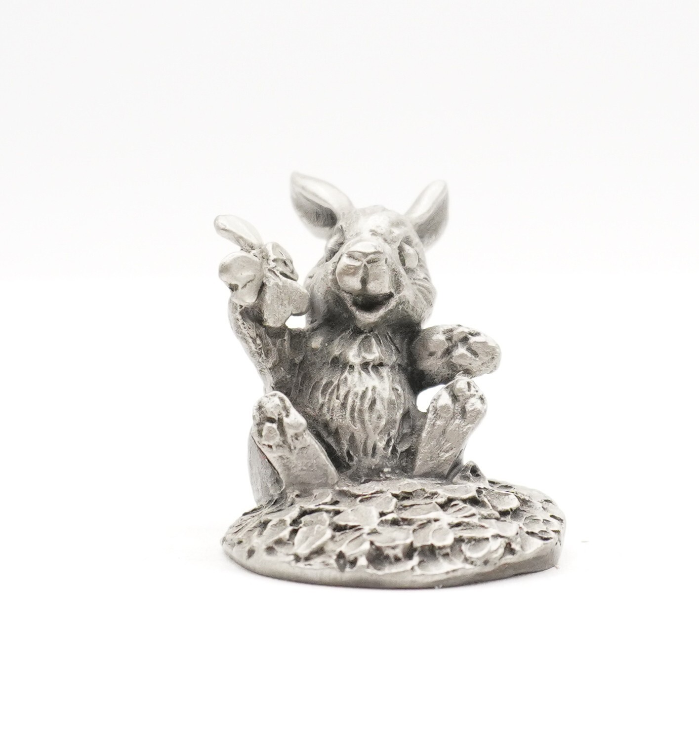 1980 Hudson Pewter Bunny Sitting w Four Leaf Clover #1842 G. Sharpe USA Vintage
